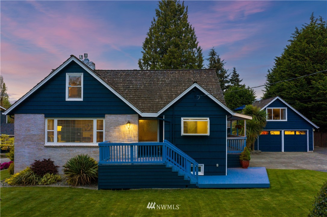 735 Caspers Street Edmonds, WA 98020 - Photo 2 of 37 Gallery Image 2