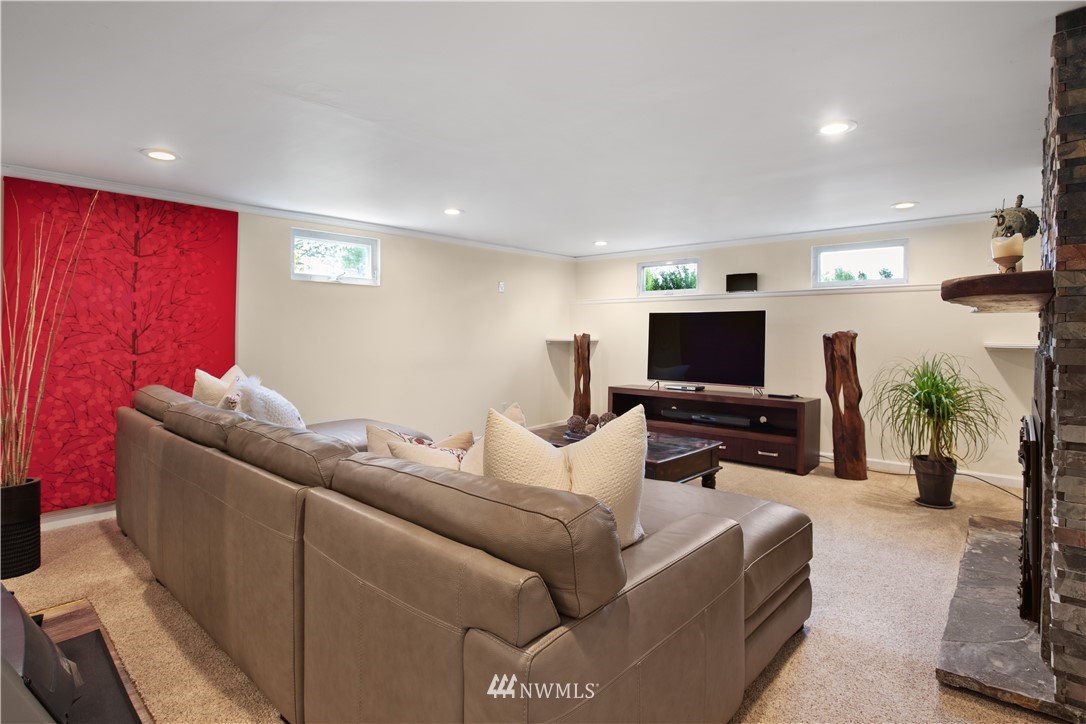 735 Caspers Street Edmonds, WA 98020 - Photo 18 of 37 Gallery Image 18