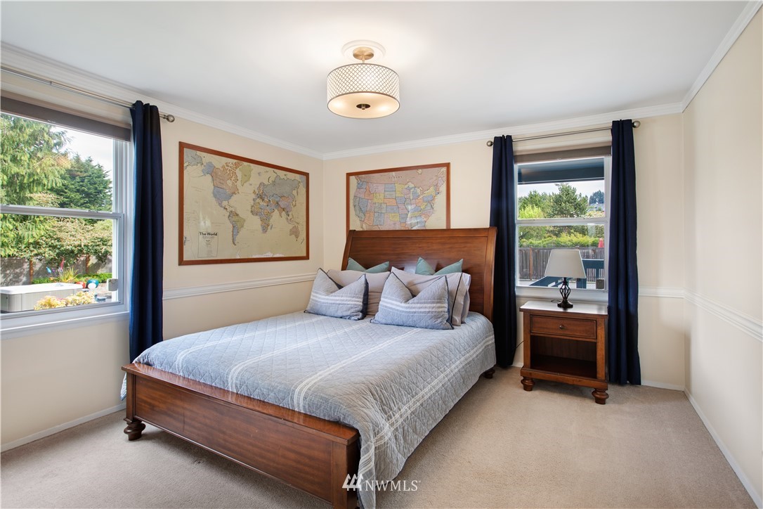 735 Caspers Street Edmonds, WA 98020 - Photo 10 of 37 Gallery Image 10