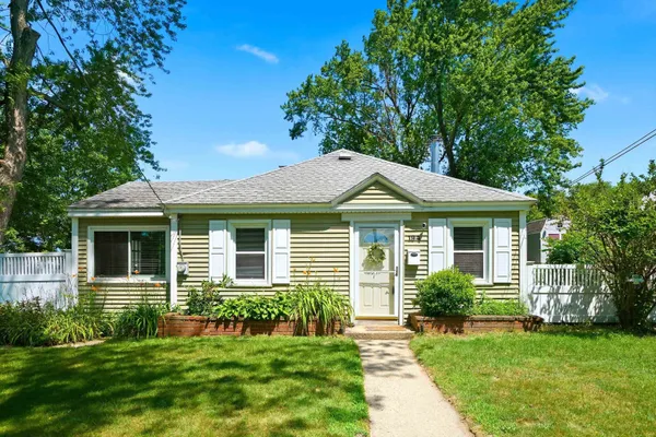 $400,000 | 194 Melrose Street, Manchester, NH 03109