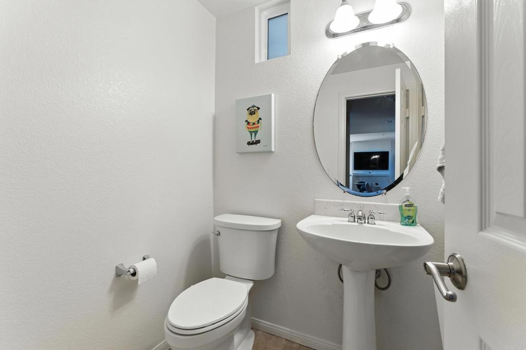 13009 Evening Creek Drive South, Unit 8 San Diego, CA 92128 - Photo 12 of 30