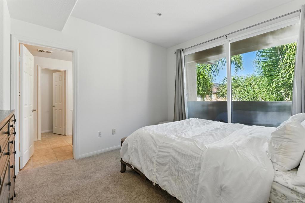 13009 Evening Creek Drive South, Unit 8 San Diego, CA 92128 - Photo 21 of 30