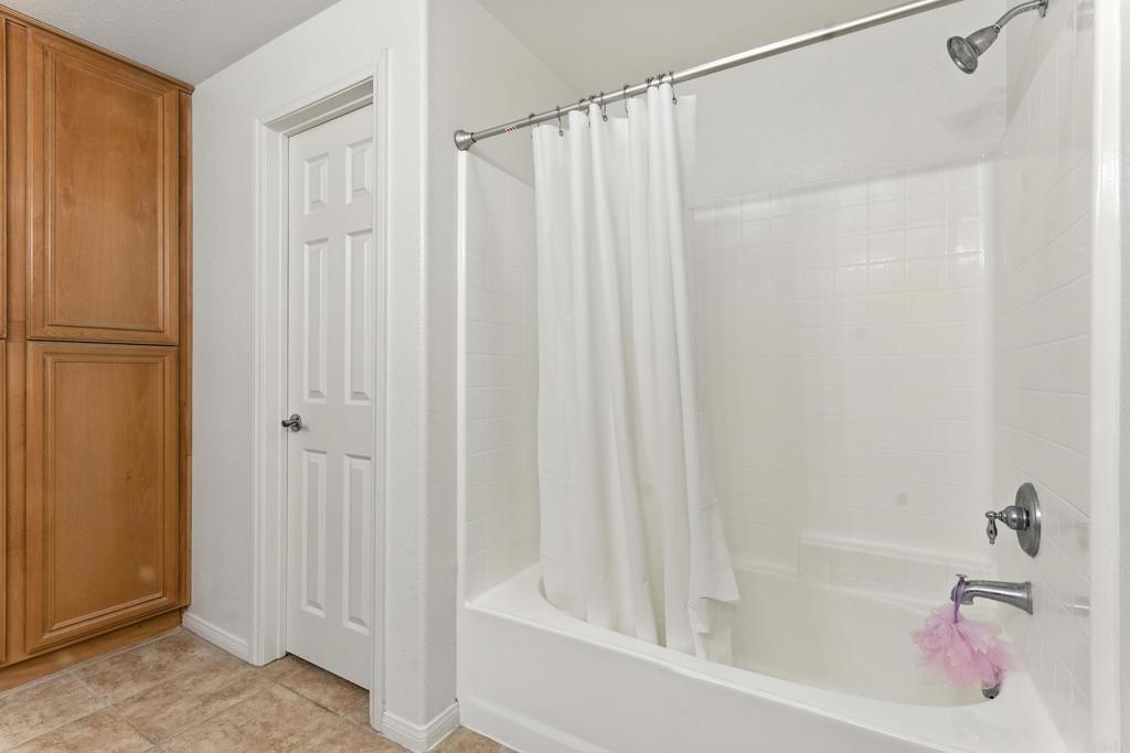 13009 Evening Creek Drive South, Unit 8 San Diego, CA 92128 - Photo 23 of 30