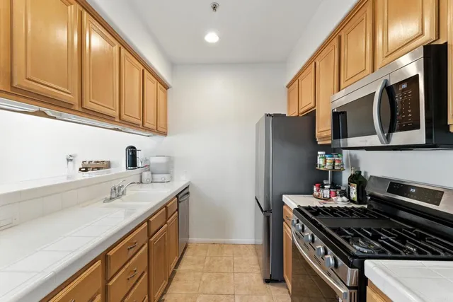 $799,000 | 13009 Evening Creek Drive South, Unit 8, San Diego, CA 92128