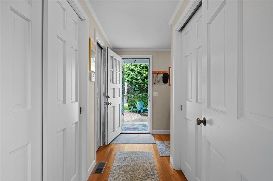 81 Overhill Road Warwick, RI 02818 - Photo 19 of 41 Gallery Image 19