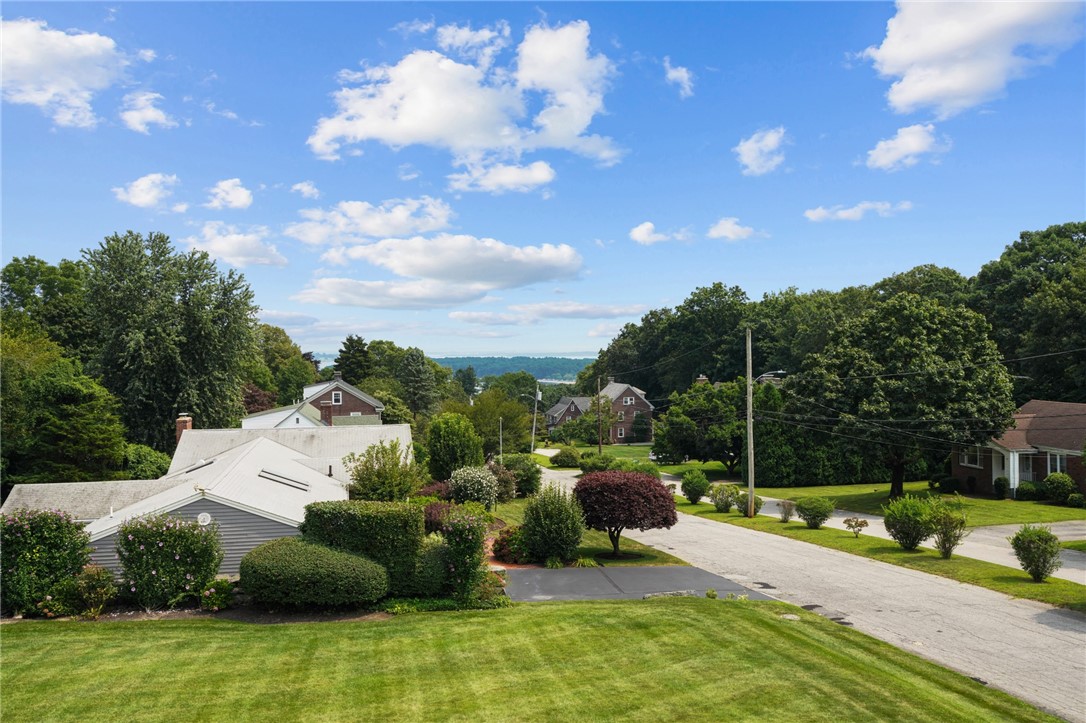 81 Overhill Road Warwick, RI 02818 - Photo 41 of 41 Gallery Image 41