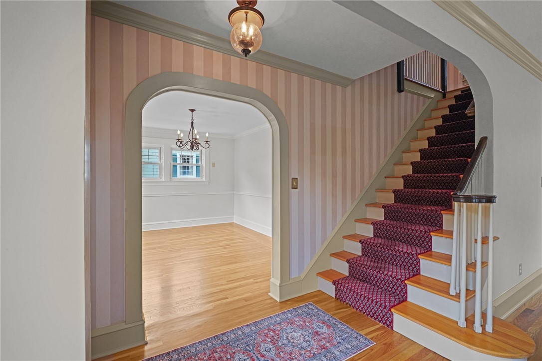 81 Overhill Road Warwick, RI 02818 - Photo 7 of 41 Gallery Image 7