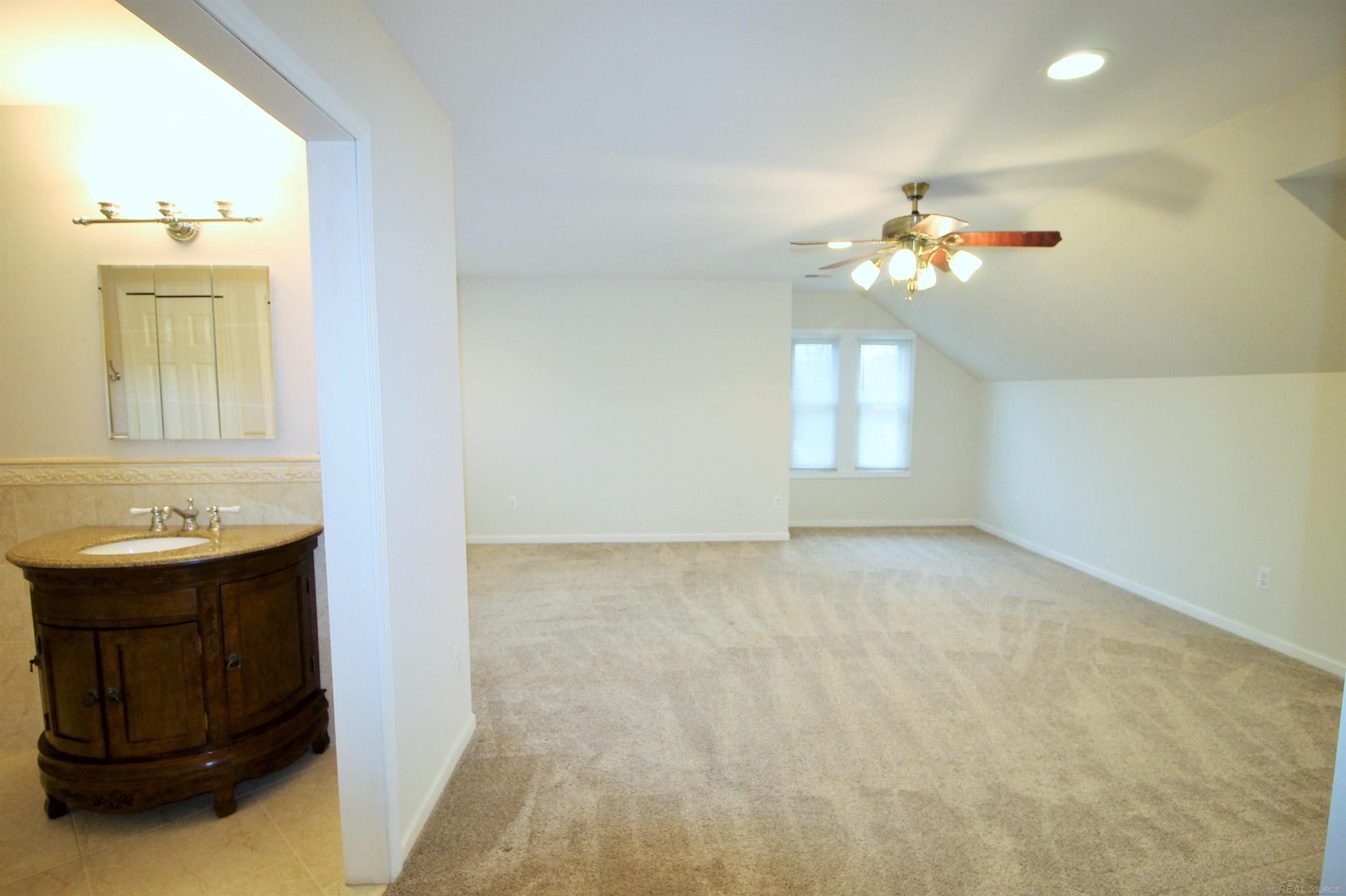 1424 Torrey Road Grosse Pointe Woods, MI 48236 - Photo 28 of 54