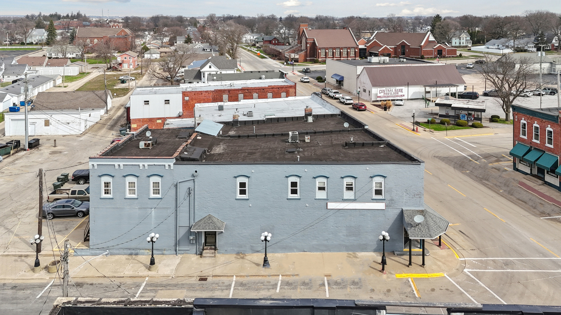 201 North State Street Geneseo, IL 61254 - Photo 35 of 49 a picture of a city