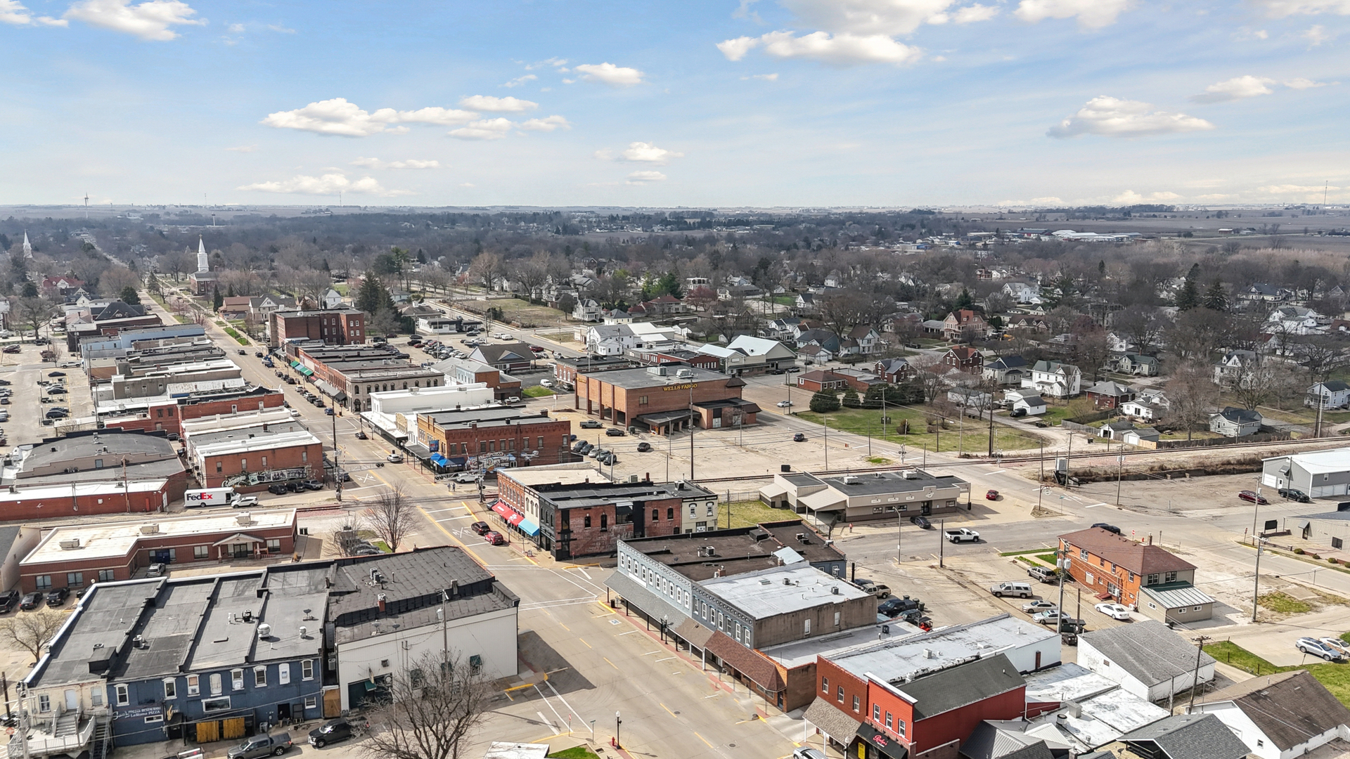 201 North State Street Geneseo, IL 61254 - Photo 42 of 49 an aerial view of a city