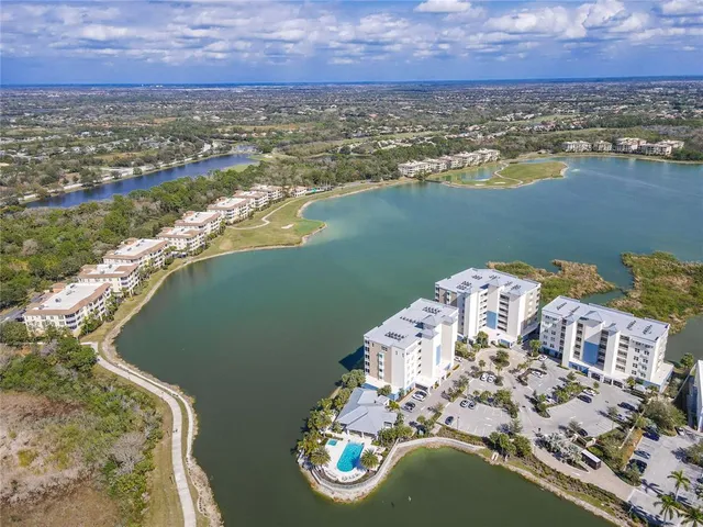$4,750 | 10520 Boardwalk Loop, Unit 302, Bradenton, FL 34202