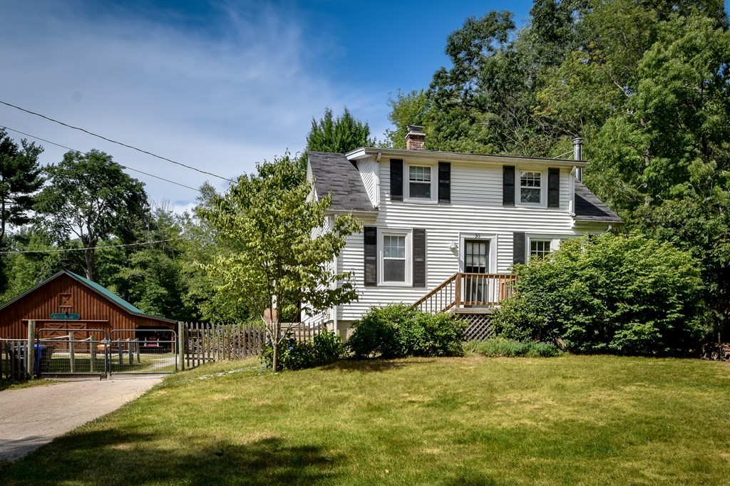 30 Chamberlain Street, Hopkinton, MA 01748 Compass