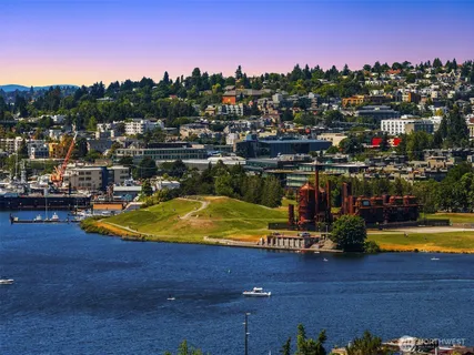 $650,000 | 2035 Eastlake Avenue East, Unit 301, Seattle, WA 98102