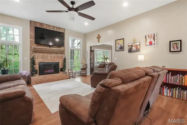 $364,900 | 10694 Conifer Circle, Rolla, MO 65401
