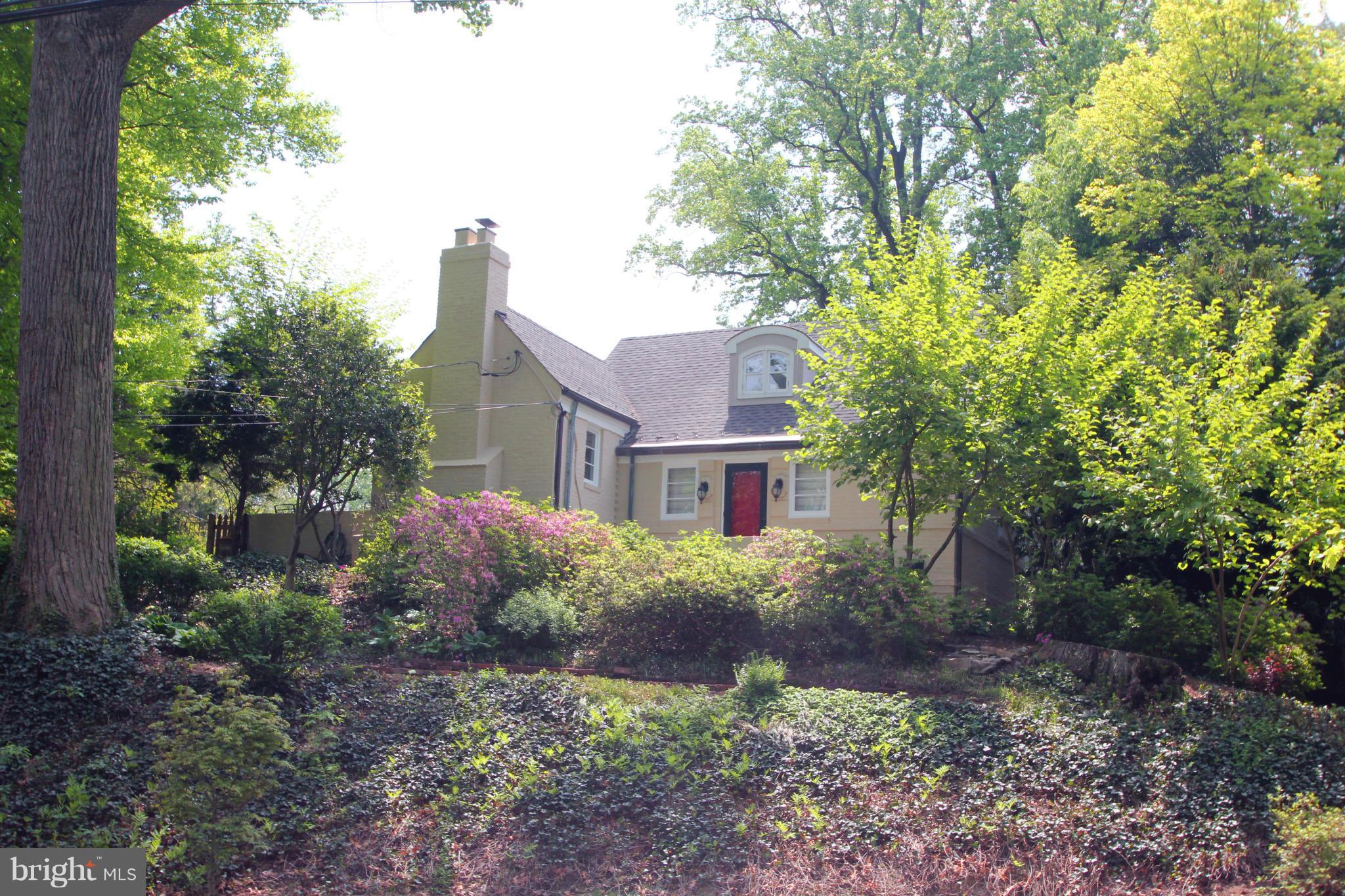 21 Sussex Road Silver Spring, MD 20910 - Photo 1 of 30 a front view of a house with garden