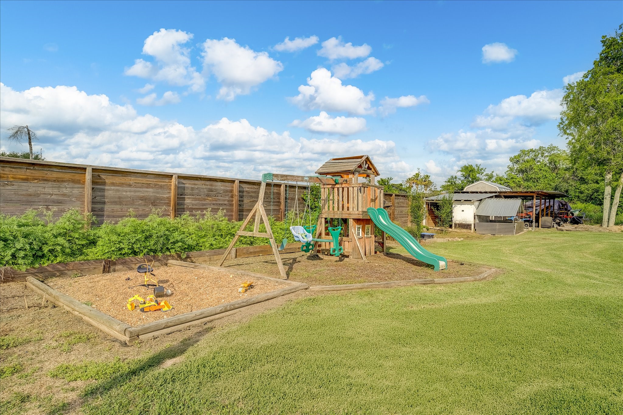 3205 Cemetery Road Santa Fe, TX 77517 - Photo 36 of 43 Adorable play space great for the kiddos in the family