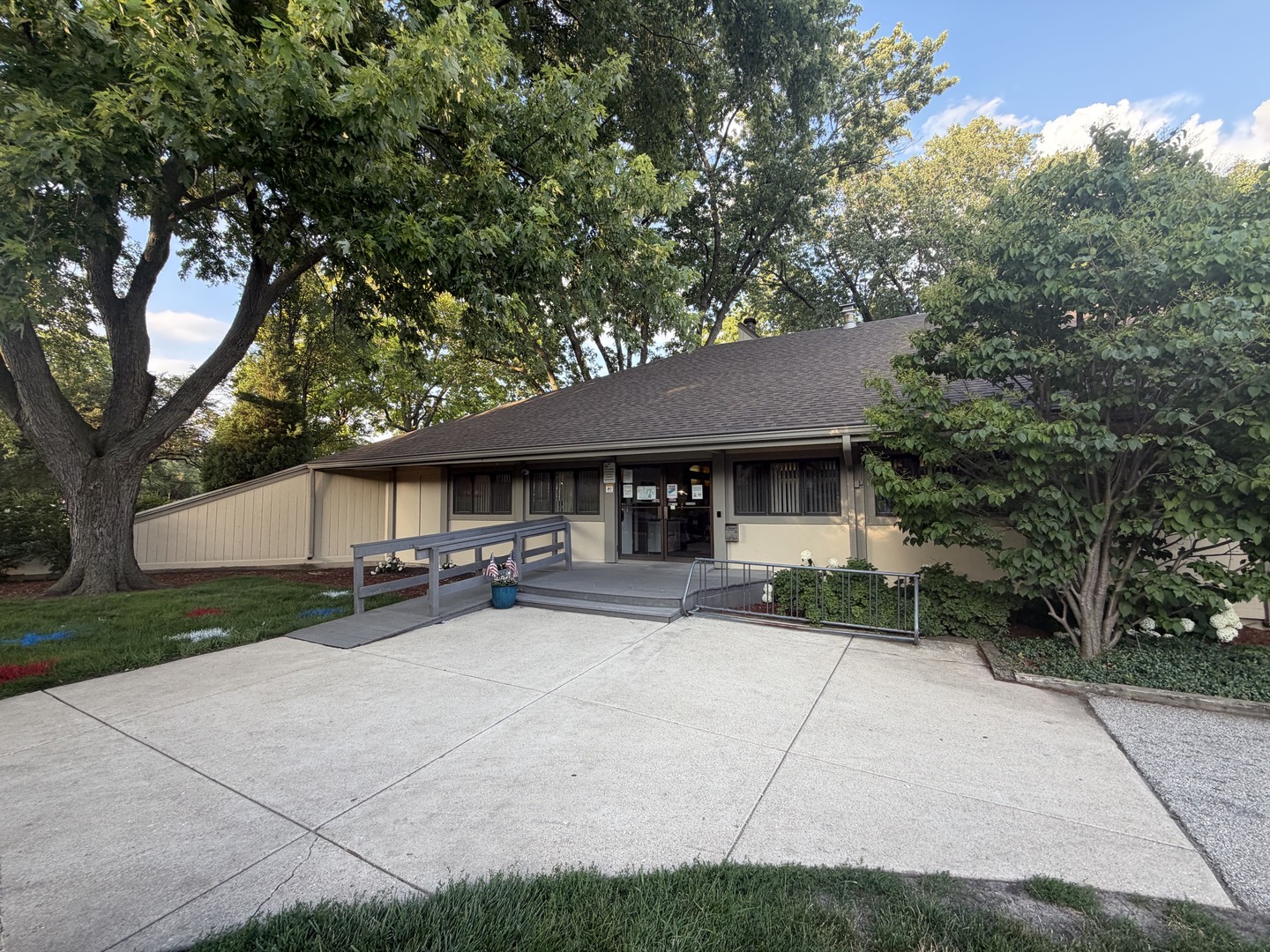 800 Oregon Trail Roselle, IL 60172 - Photo 32 of 33