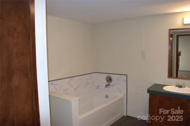 $175,000 | 112 Deer Meadow Lane, Unit 93, Lawndale, NC 28090