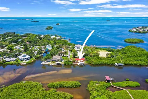 $2,000,000 | 412 Orchid Lane, Palm Harbor, FL 34683