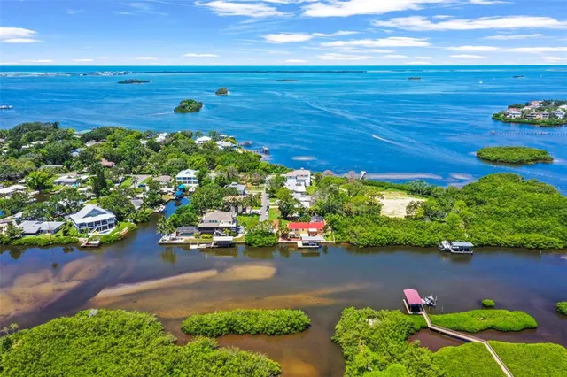 $2,000,000 | 412 Orchid Lane, Palm Harbor, FL 34683