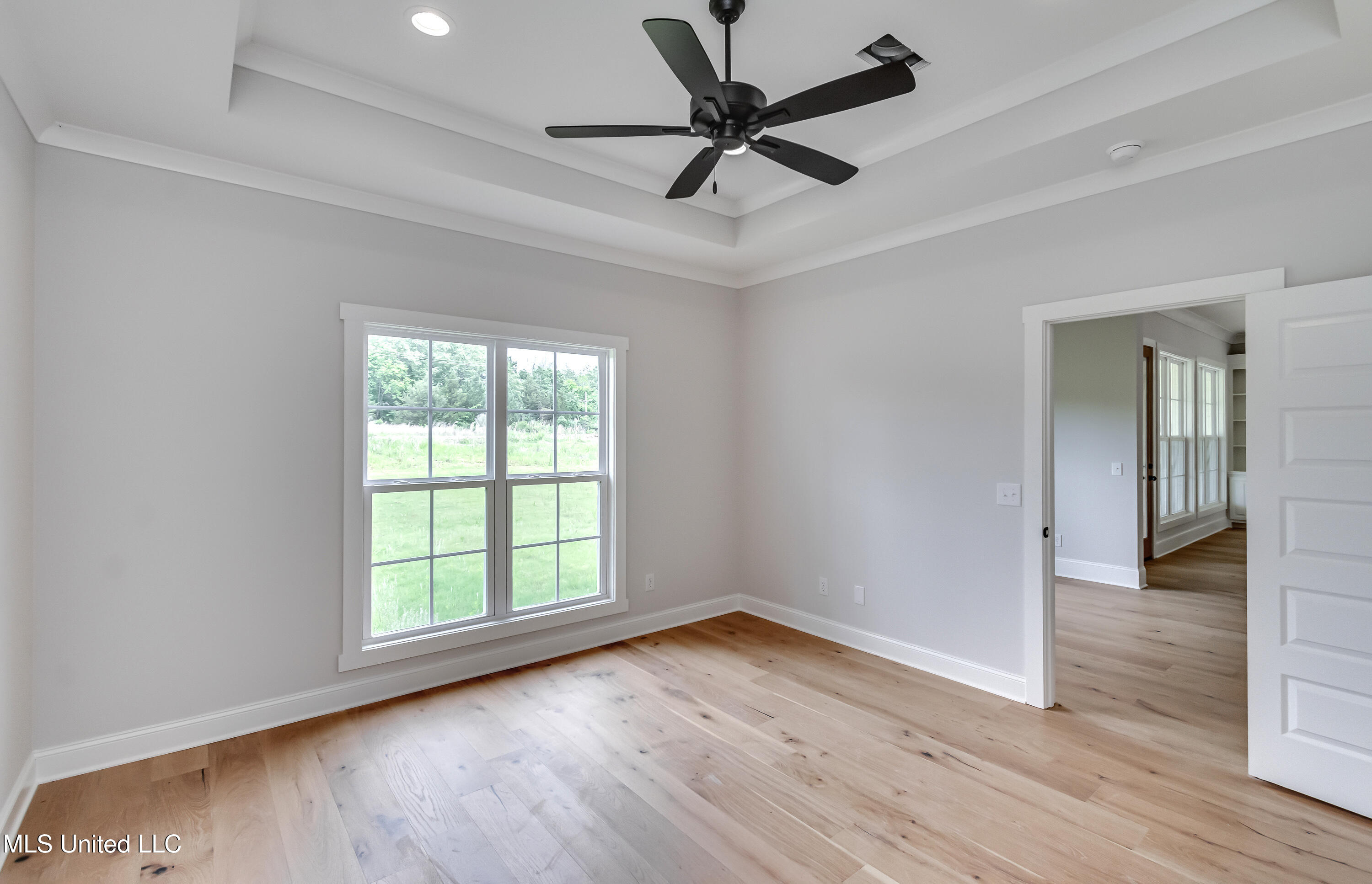 124 Grayson Way Madison, MS 39110 - Photo 29 of 49 White Oak Floors