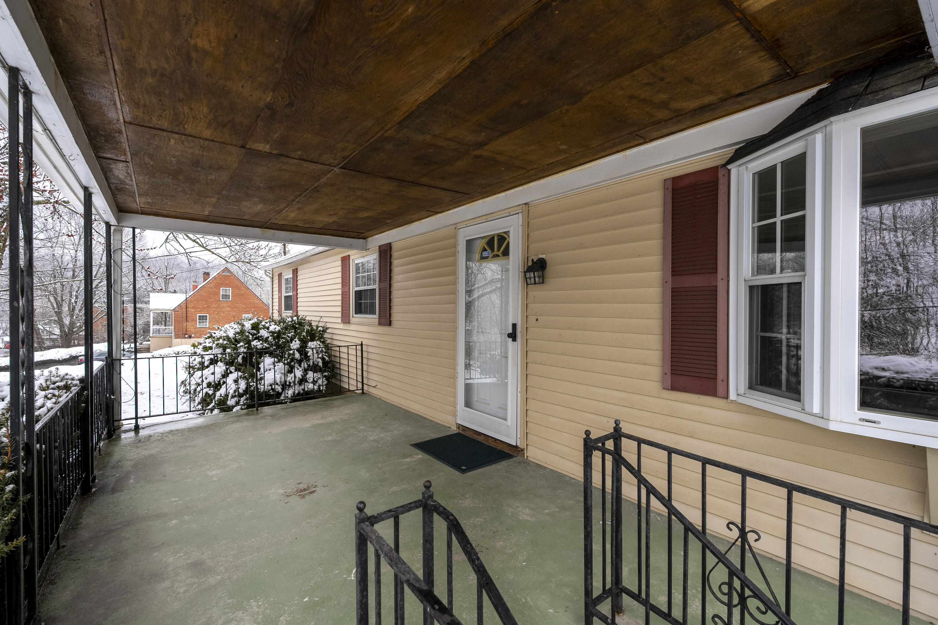 7043 Stonehouse Road Melbourne, KY 41059 - Photo 3 of 27 Gallery Image 3