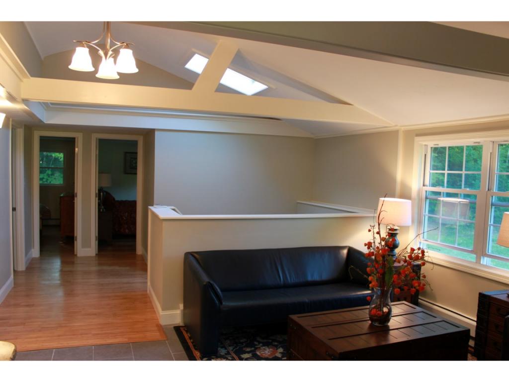 120 Green Road Raymond, NH 03077 - Photo 3 of 12
