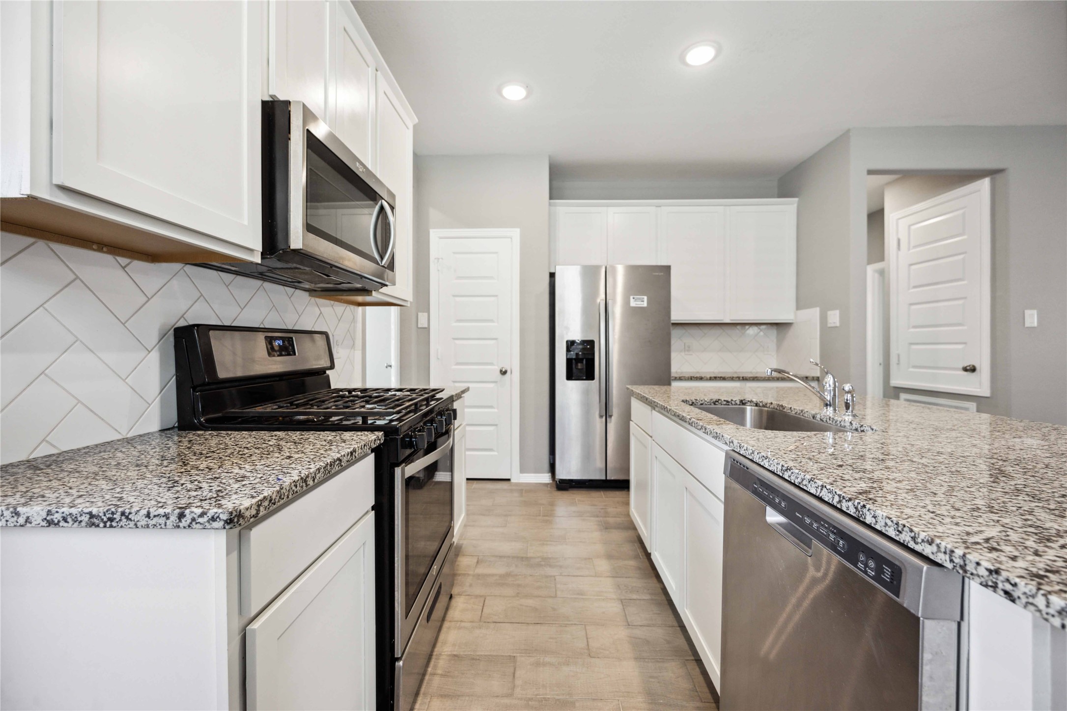 5710 Tabula Rasa Drive Katy, TX 77493 - Photo 3 of 11