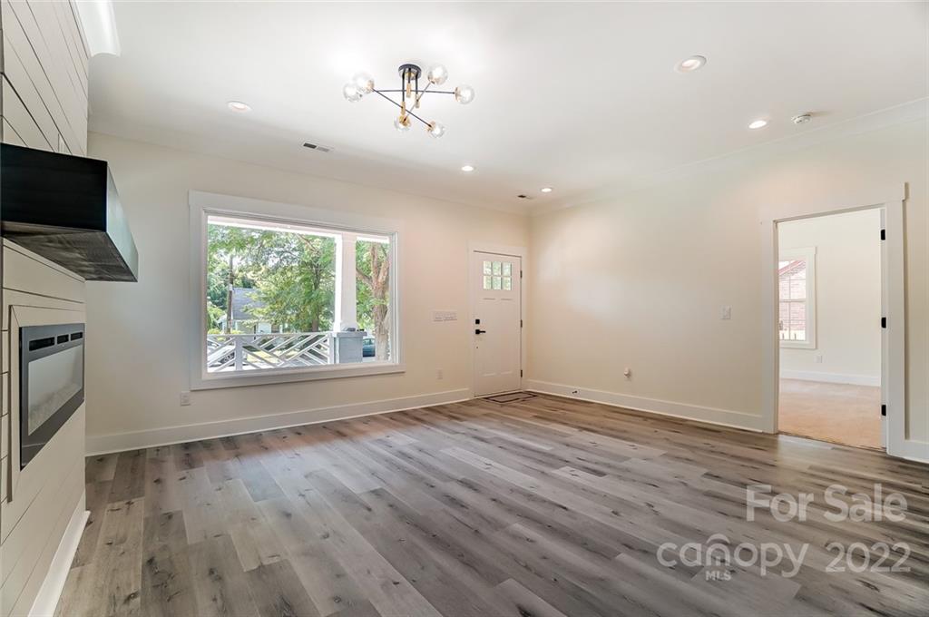 1220 Effingham Road Charlotte, NC 28208 - Photo 11 of 41 Gallery Image 11