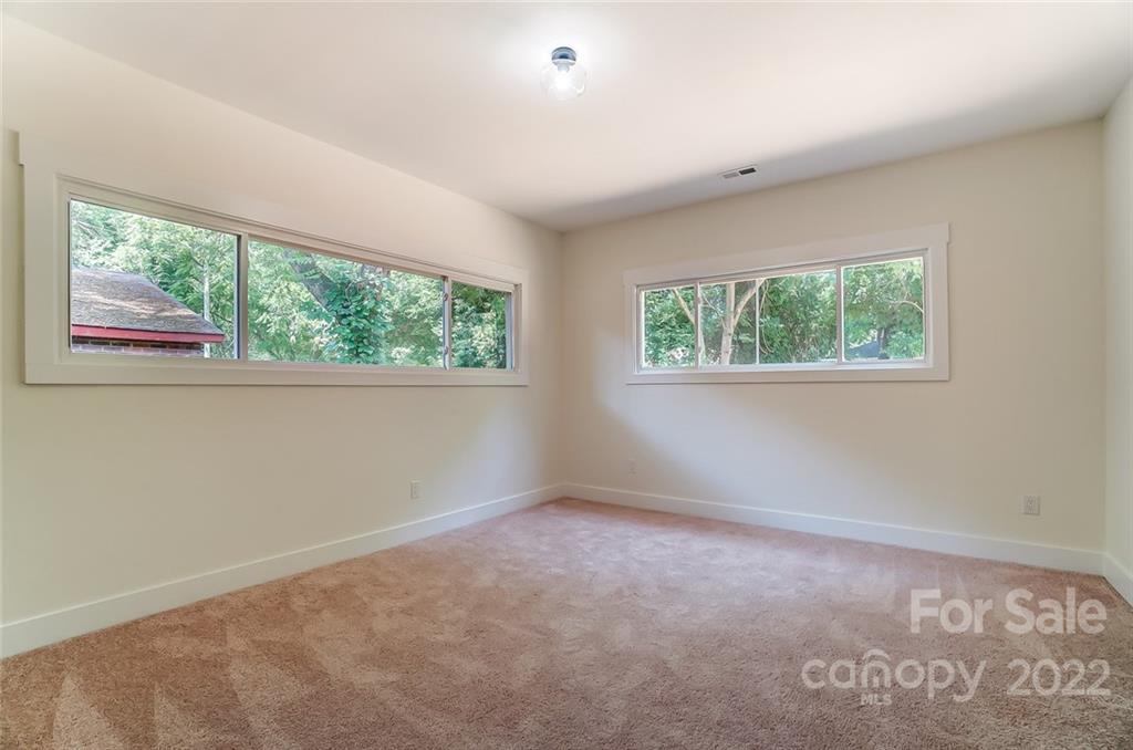 1220 Effingham Road Charlotte, NC 28208 - Photo 28 of 41 Gallery Image 28