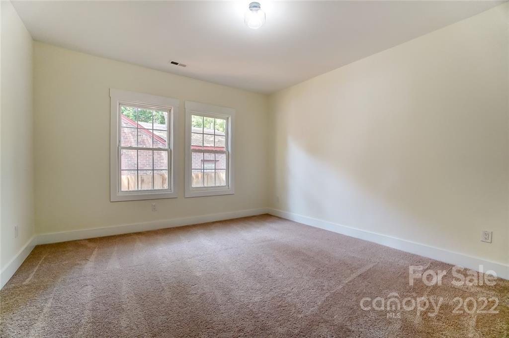 1220 Effingham Road Charlotte, NC 28208 - Photo 33 of 41 Gallery Image 33