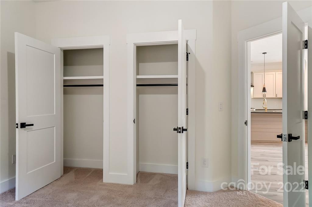 1220 Effingham Road Charlotte, NC 28208 - Photo 35 of 41 Gallery Image 35