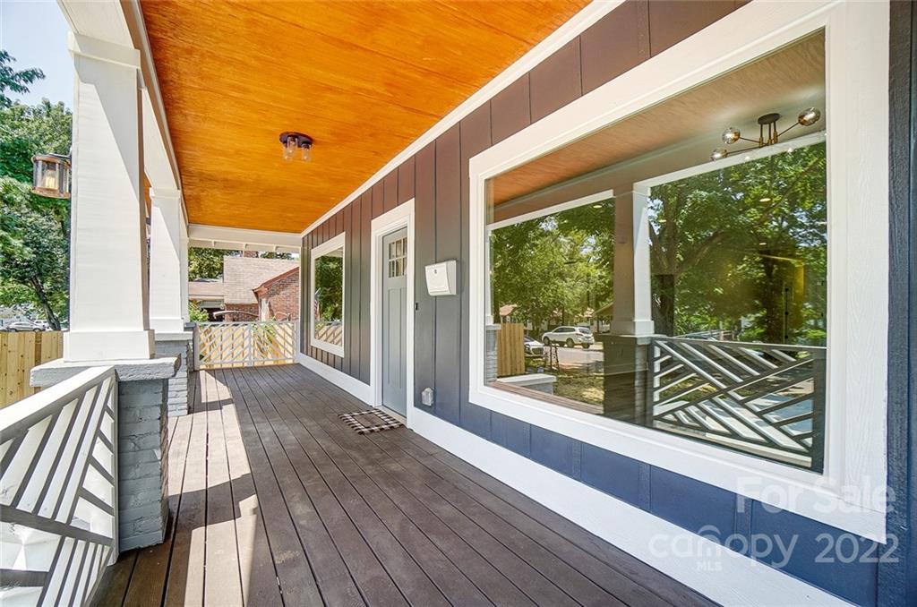 1220 Effingham Road Charlotte, NC 28208 - Photo 8 of 41 Gallery Image 8