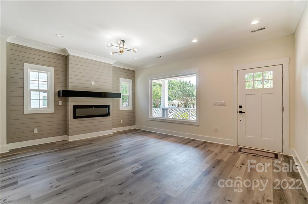 1220 Effingham Road Charlotte, NC 28208 - Photo 10 of 41 Gallery Image 10