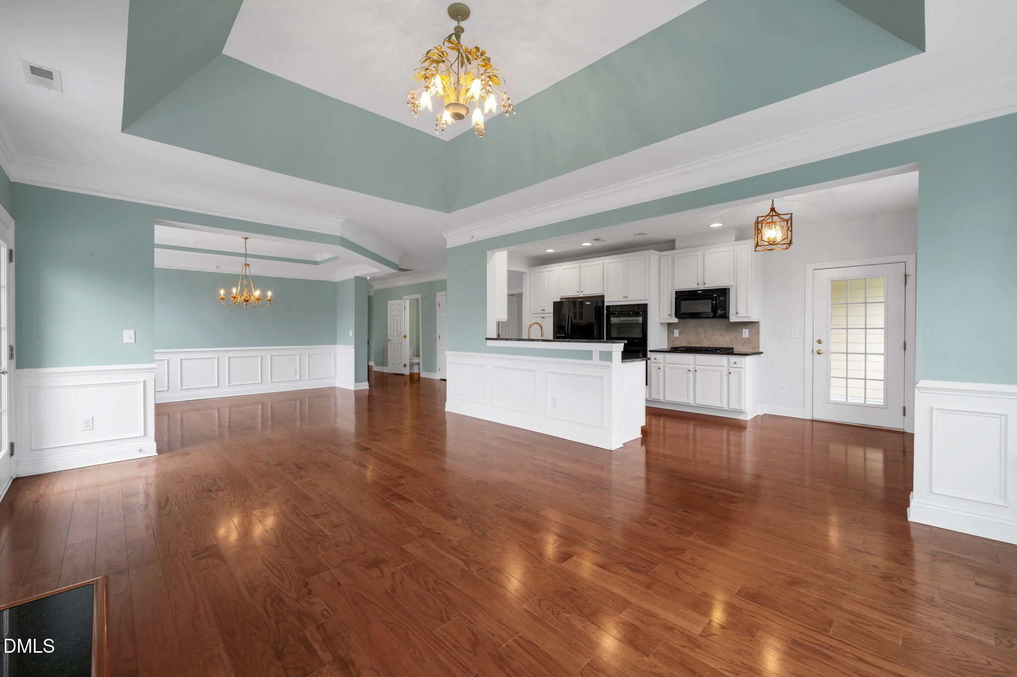 10510 Sablewood Drive, Unit 206 Raleigh, NC 27617 - Photo 11 of 48 Living-Kitchen
