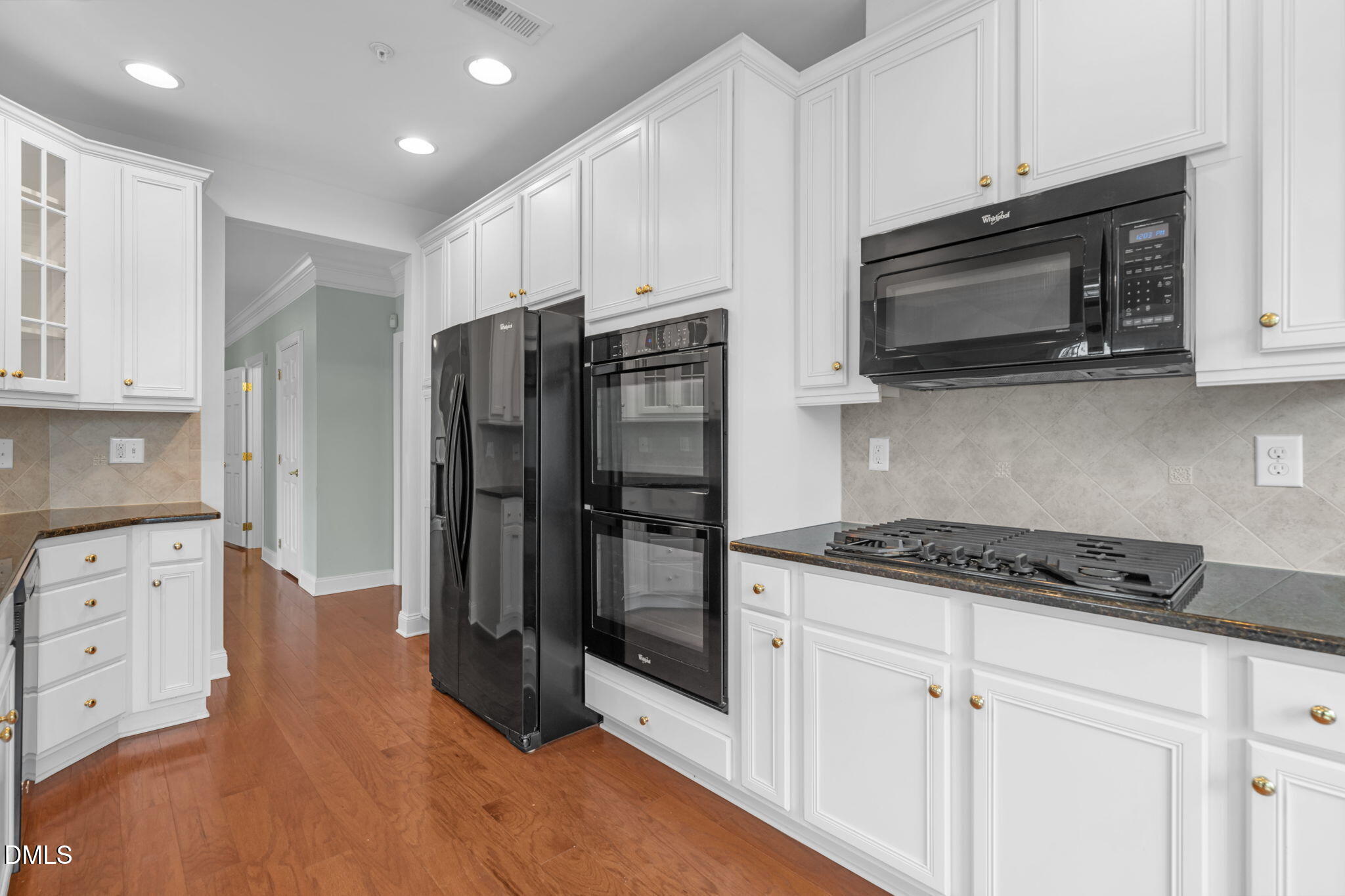 10510 Sablewood Drive, Unit 206 Raleigh, NC 27617 - Photo 19 of 48 Kitchen