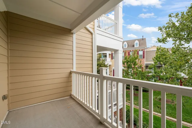 $400,000 | 10510 Sablewood Drive, Unit 206, Raleigh, NC 27617
