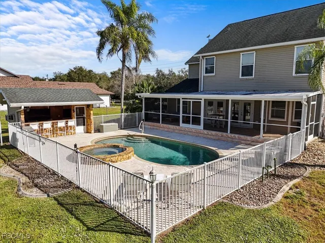 $695,000 | 2870 Hickey Creek Road, Alva, FL 33920