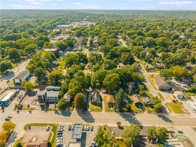 $310,000 | 4516 Rainbow Boulevard, Kansas City, KS 66103