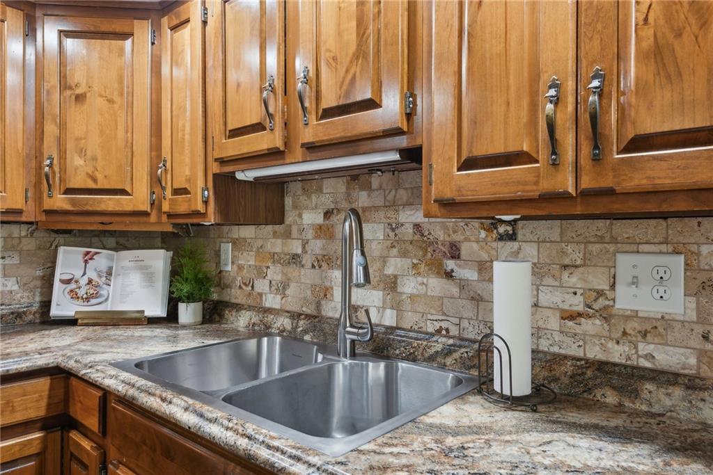 1800 O'Block Road Pittsburgh, PA 15239 - Photo 13 of 38 Gallery Image 13