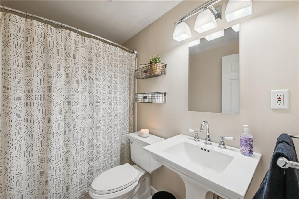 1800 O'Block Road Pittsburgh, PA 15239 - Photo 15 of 38 Gallery Image 15