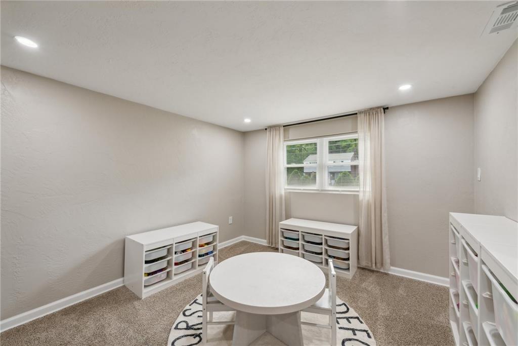 1800 O'Block Road Pittsburgh, PA 15239 - Photo 25 of 38 Gallery Image 25