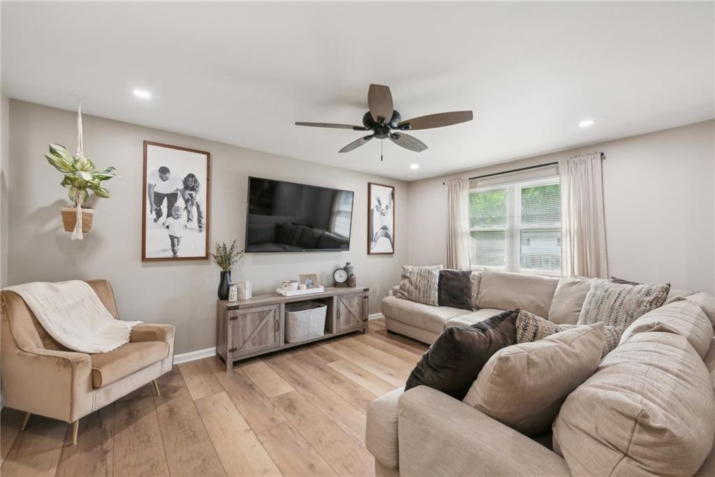1800 O'Block Road Pittsburgh, PA 15239 - Photo 5 of 38 Gallery Image 5