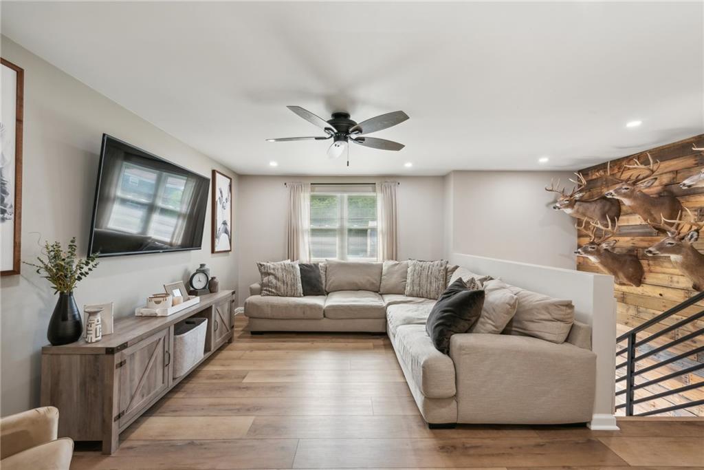 1800 O'Block Road Pittsburgh, PA 15239 - Photo 6 of 38 Gallery Image 6