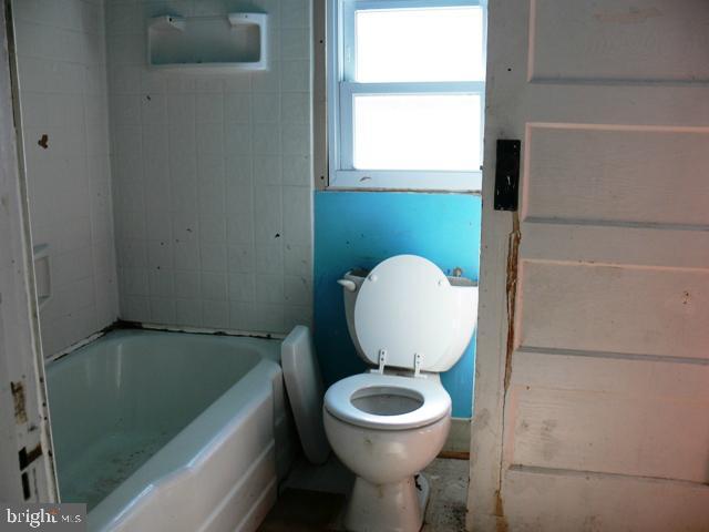 19 Truslow Road Fredericksburg, VA 22405 - Photo 7 of 12 Bath