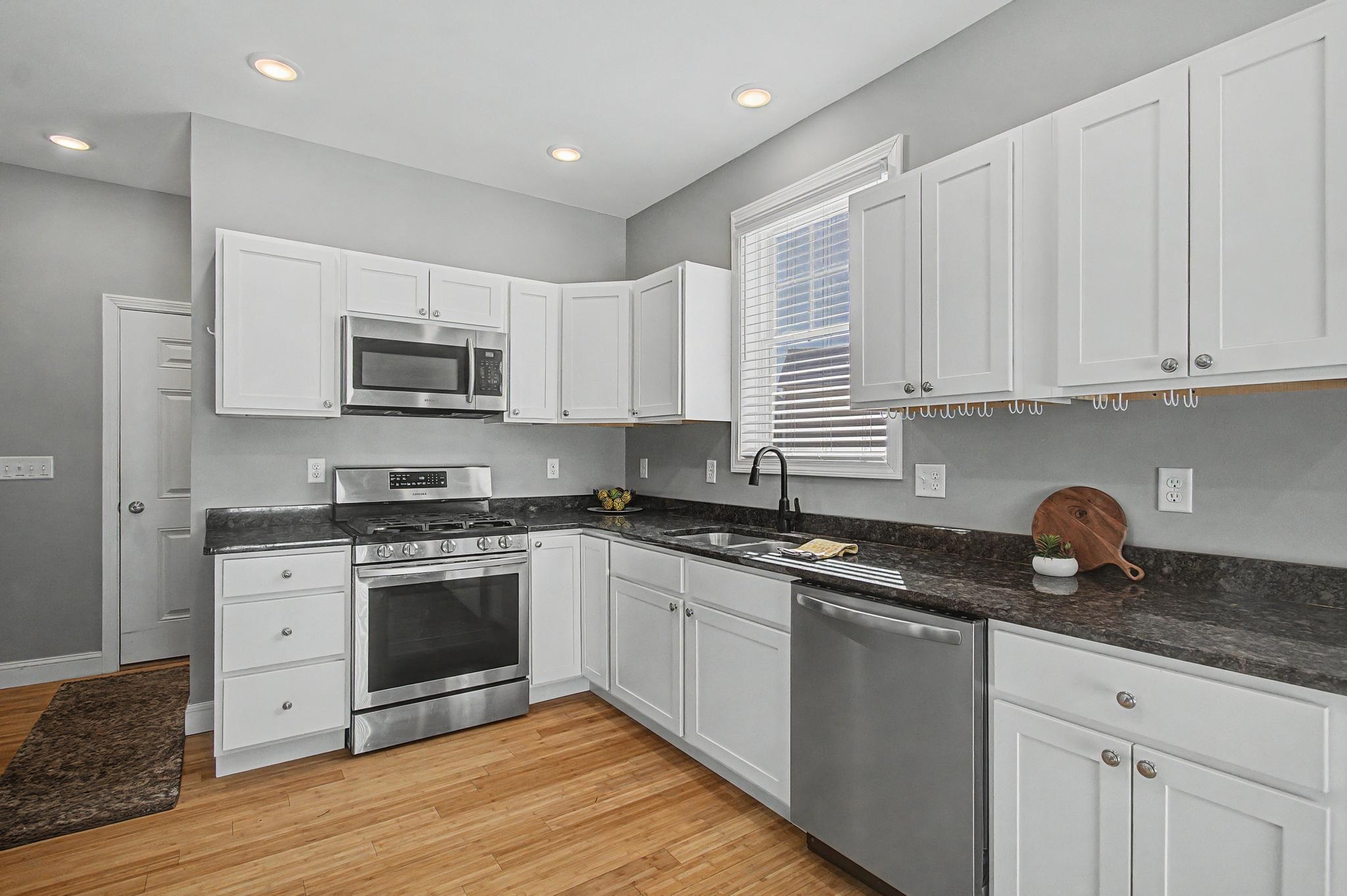 60 Old Academy Street, Unit 101 Fairfax, VT 05454 - Photo 4 of 44