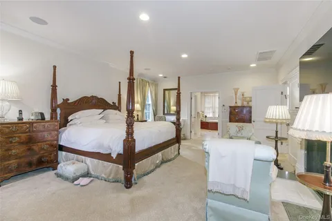 $2,998,000 | 2 Earle Drive, Muttontown, NY 11791