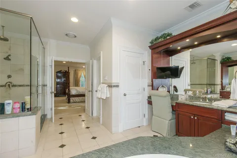 $2,998,000 | 2 Earle Drive, Muttontown, NY 11791