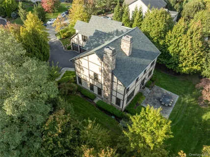 $2,998,000 | 2 Earle Drive, Muttontown, NY 11791