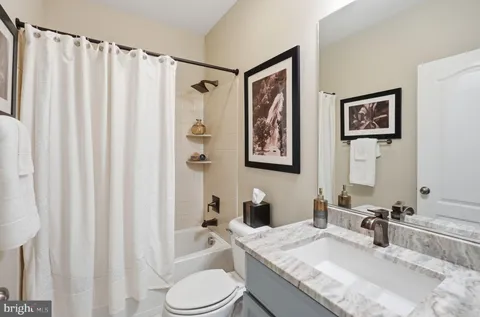 $1,328,000 | 164 Crown Farm Drive, Gaithersburg, MD 20878
